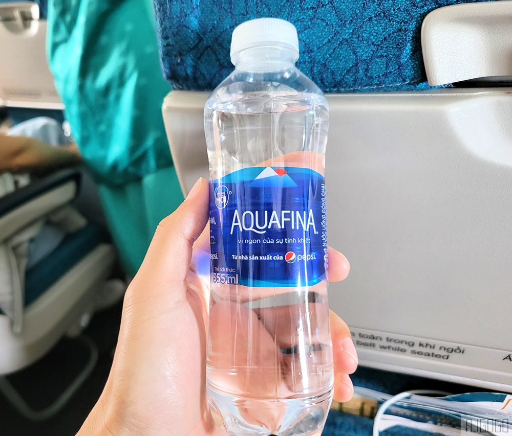 越南航空評價 桃園機場-胡志明市-富國島 A321經濟艙飛機餐 胡志明機場轉機