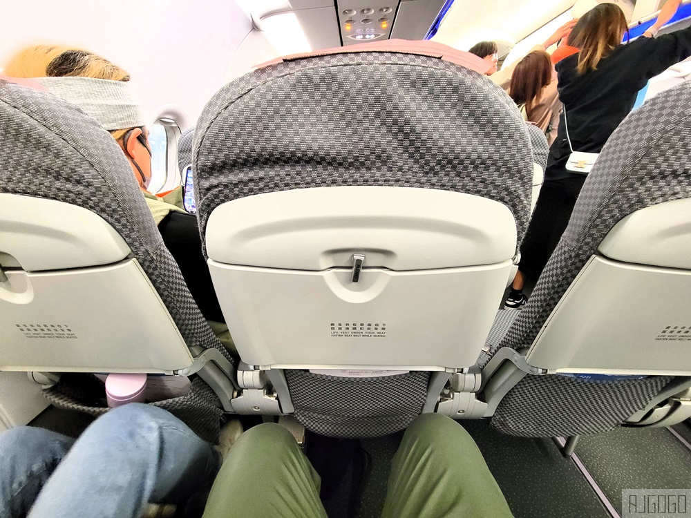 長榮航空評價 台北桃園TPE-香港HKG A321經濟艙飛機餐 開箱BR809