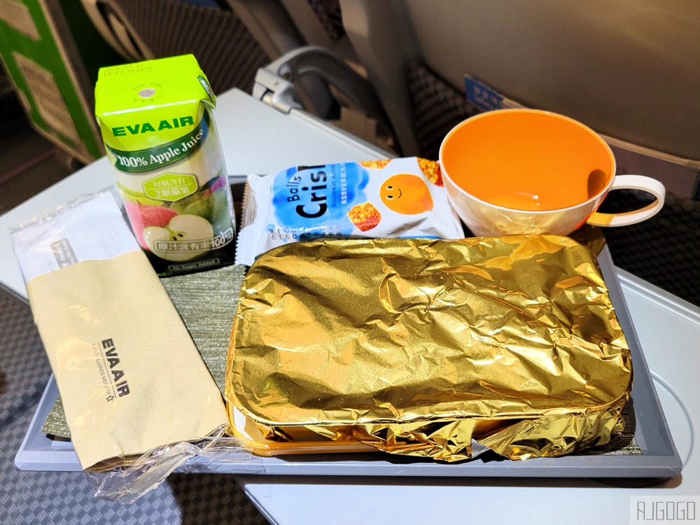 長榮航空評價 台北桃園TPE-香港HKG A321經濟艙飛機餐 開箱BR809