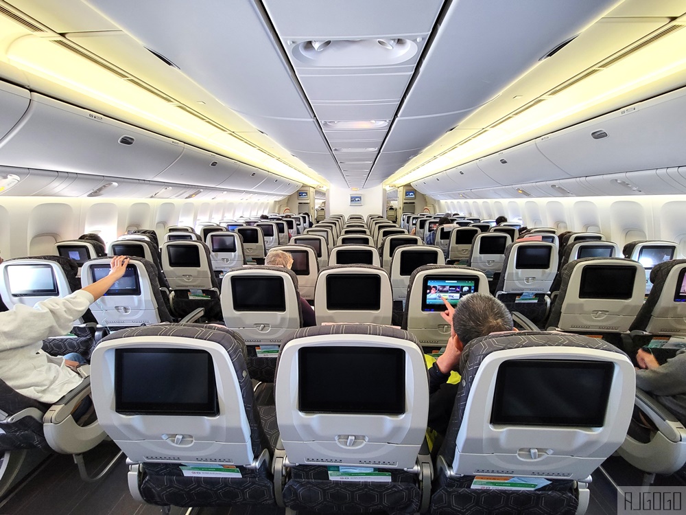 長榮航空評價 上海浦東-台北桃園 長榮航空777經濟艙飛機餐 開箱BR711
