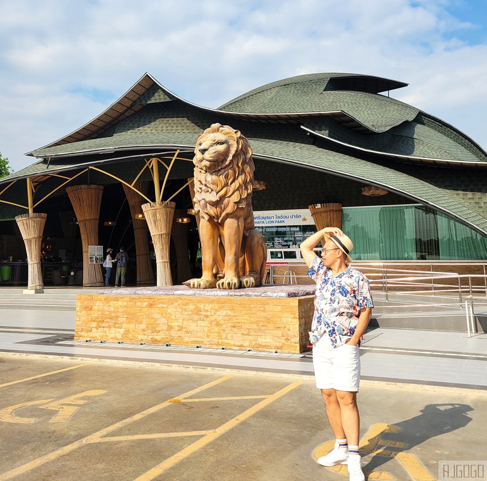 2026泰國旅遊 大城動物園 吉普車長頸鹿拍照、泰服古廟一日遊