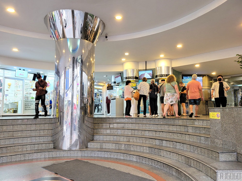 2026曼谷自由行 彩虹雲霄飯店 景觀餐廳吃到飽 78樓 Bangkok Sky自助餐 送觀景台