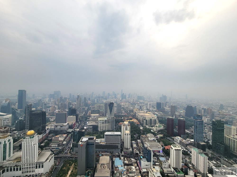 2026曼谷自由行 曼谷彩虹雲霄酒店吃到飽 81樓Sky Box尊尚露台自助餐 送觀景臺、83樓天台酒吧調酒1杯 曼谷旅遊推薦 2026曼谷自由行 曼谷彩虹雲霄酒店吃到飽 81樓Sky Box尊尚露台自助餐 送觀景臺、83樓天台酒吧調酒1杯 曼谷旅遊推薦