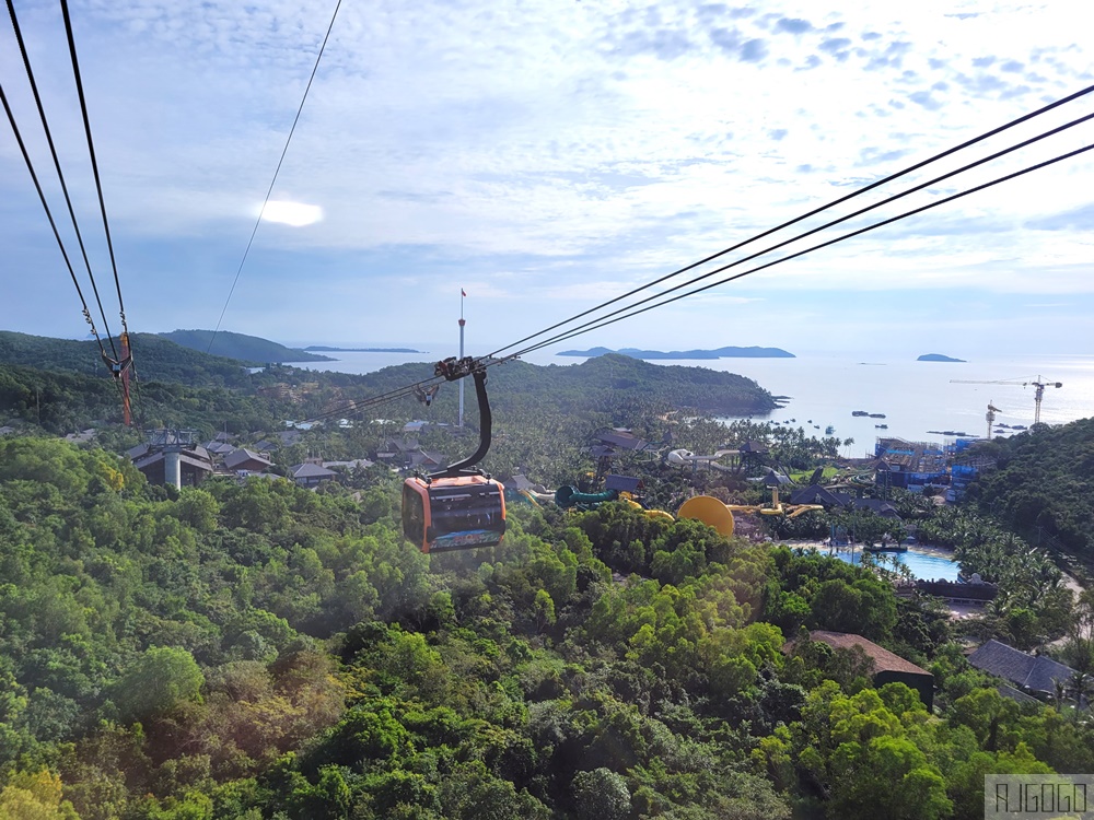 越南旅遊 富國島景點 富國島太陽世界自然公園 世界最長跨海纜車 前進Aquatopia水樂園