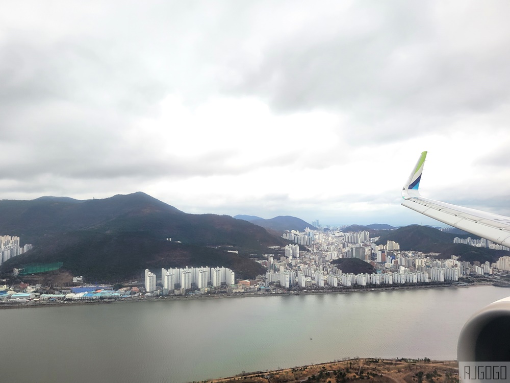 釜山航空評價 台北桃園-釜山 經濟艙 開箱BX794/BX793 連接釜山與台灣最聰明的選擇 釜山航空評價 台北桃園-釜山 經濟艙 開箱BX794/BX793 連接釜山與台灣最聰明的選擇