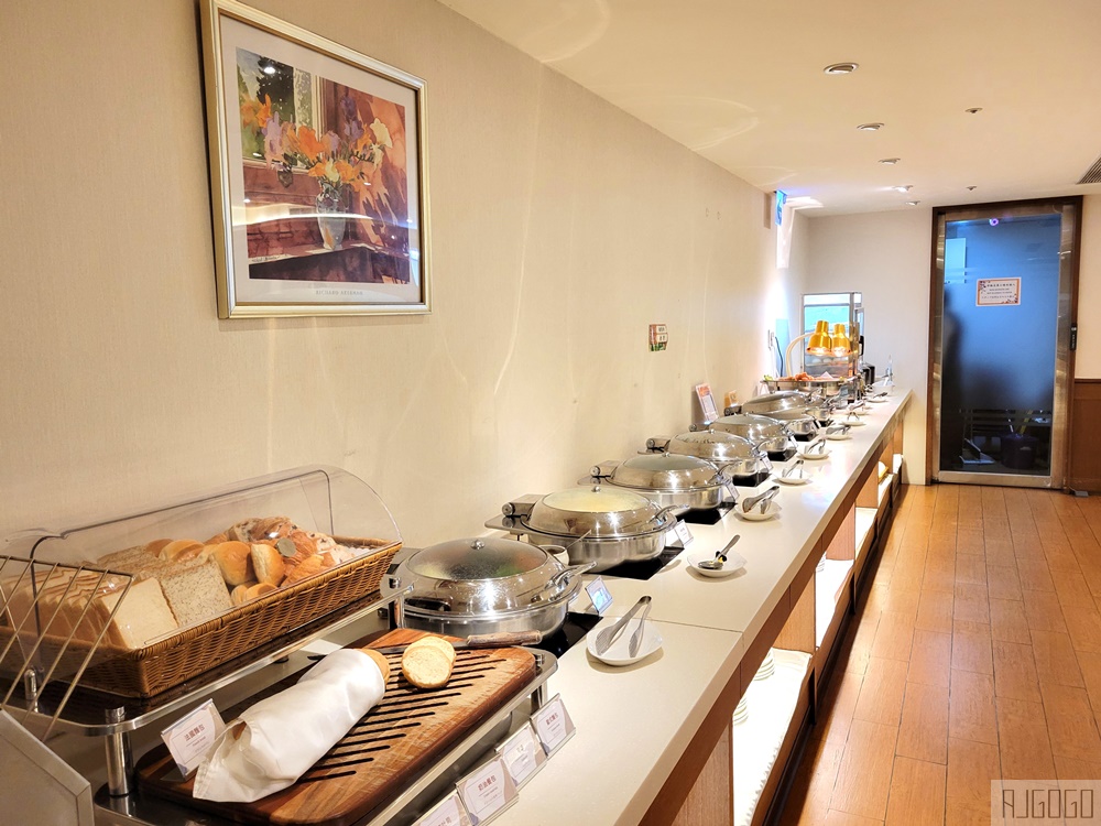 2026台南住宿 台南富華大飯店 日系商務飯店 豪華雙人房、早餐、停車場 台南飯店