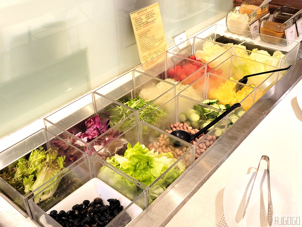 2026台南住宿 台南富華大飯店 日系商務飯店 豪華雙人房、早餐、停車場 台南飯店