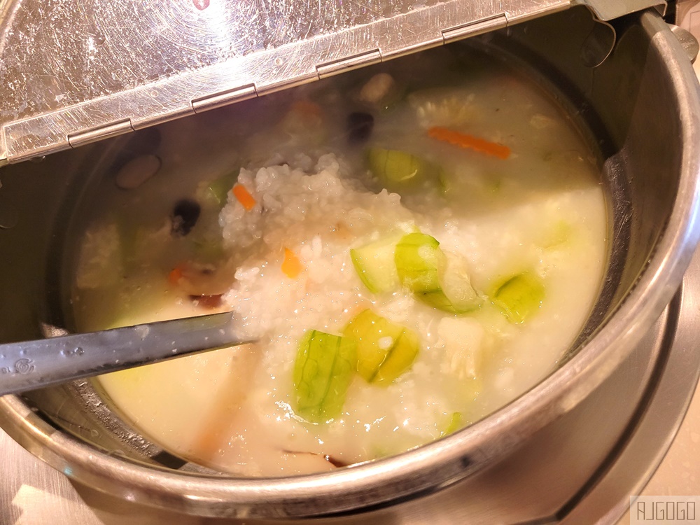 2026台南住宿 台南富華大飯店 日系商務飯店 豪華雙人房、早餐、停車場 台南飯店