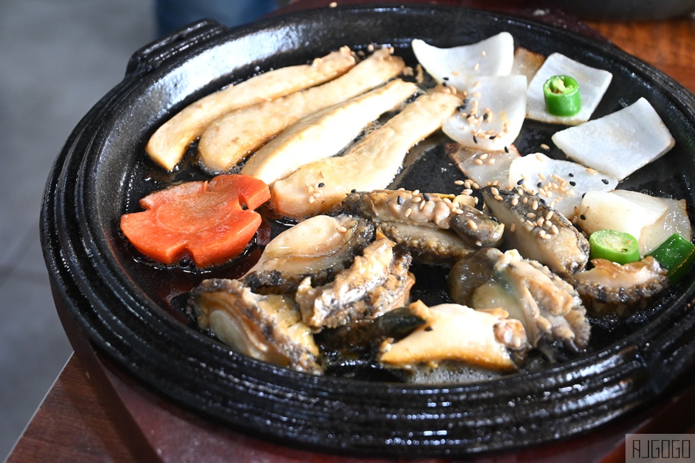 2026釜山美食 機張南風海鮮餐廳 超猛海鮮盤 活章魚、鮑魚粥超新鮮