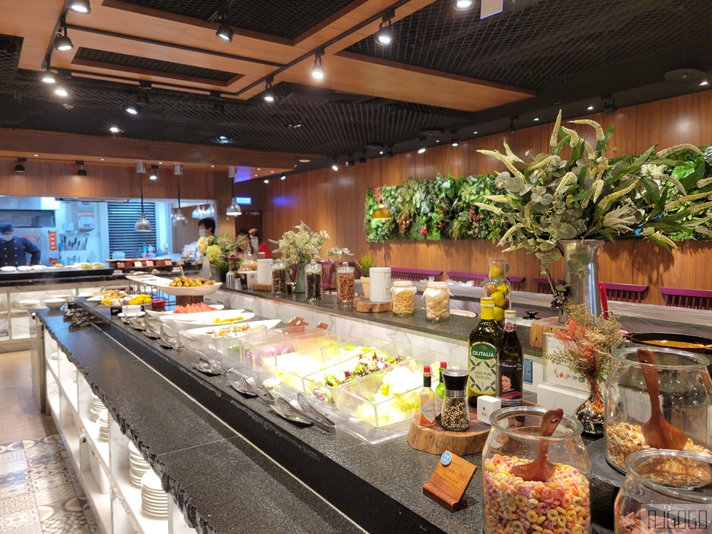 2026高雄住宿 捷絲旅高雄站前館 高雄飯店推薦 開箱4款房型、早餐、停車場