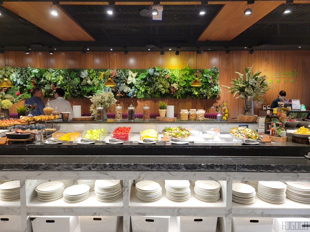 2026高雄美食 素食吃到飽 蔬食百匯 Double Veggie 假日午餐 捷絲旅高雄站前館