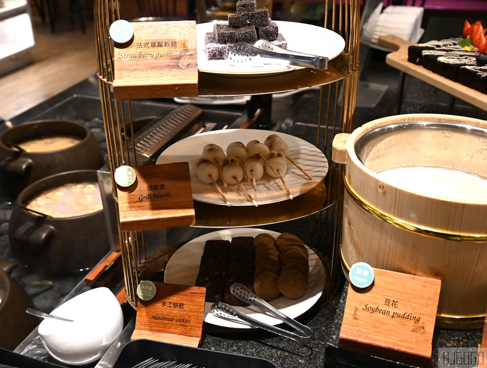 2026高雄美食 素食吃到飽 蔬食百匯 Double Veggie 假日午餐 捷絲旅高雄站前館