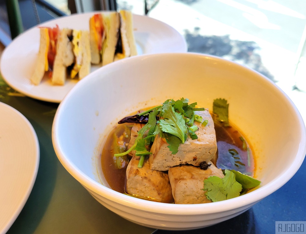 2026高雄美食 素食吃到飽 蔬食百匯 Double Veggie 假日午餐 捷絲旅高雄站前館
