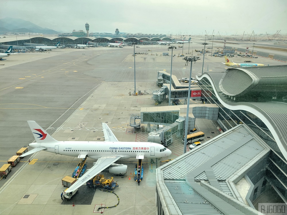 2026香港機場天際走廊觀景台 步行可到T1衛星客運廊 香港景點推薦