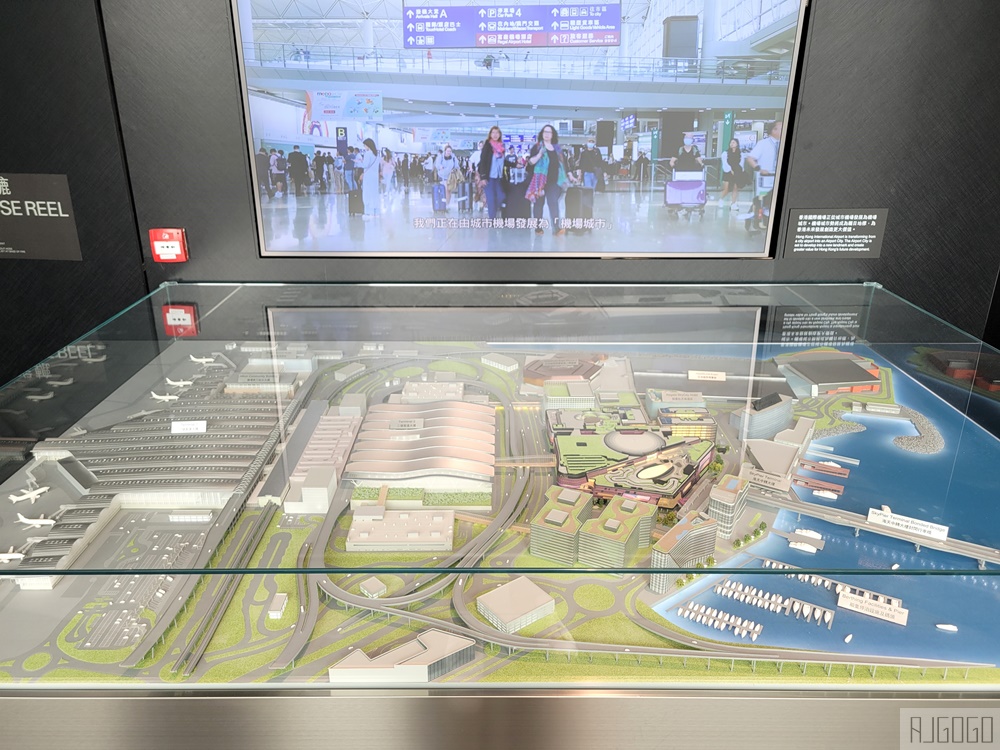 2026香港機場天際走廊觀景台 步行可到T1衛星客運廊 香港景點推薦 2026香港機場天際走廊觀景台 步行可到T1衛星客運廊 香港景點推薦