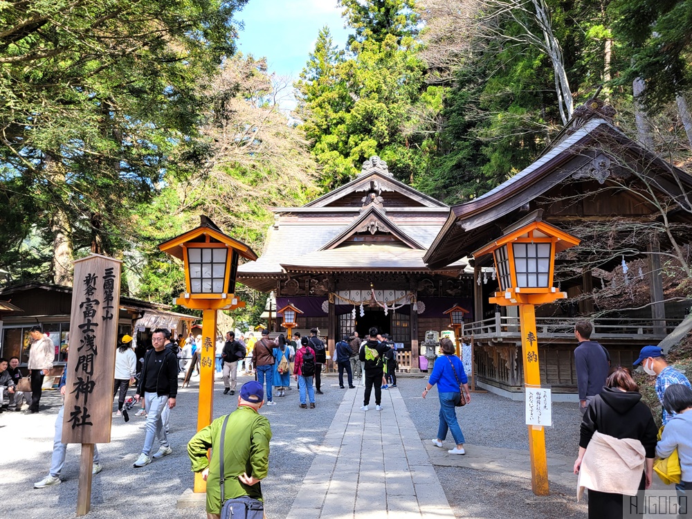 富士山景點 新倉山淺間公園展望台 忠靈塔、富士山、滿山櫻花 日本旅遊