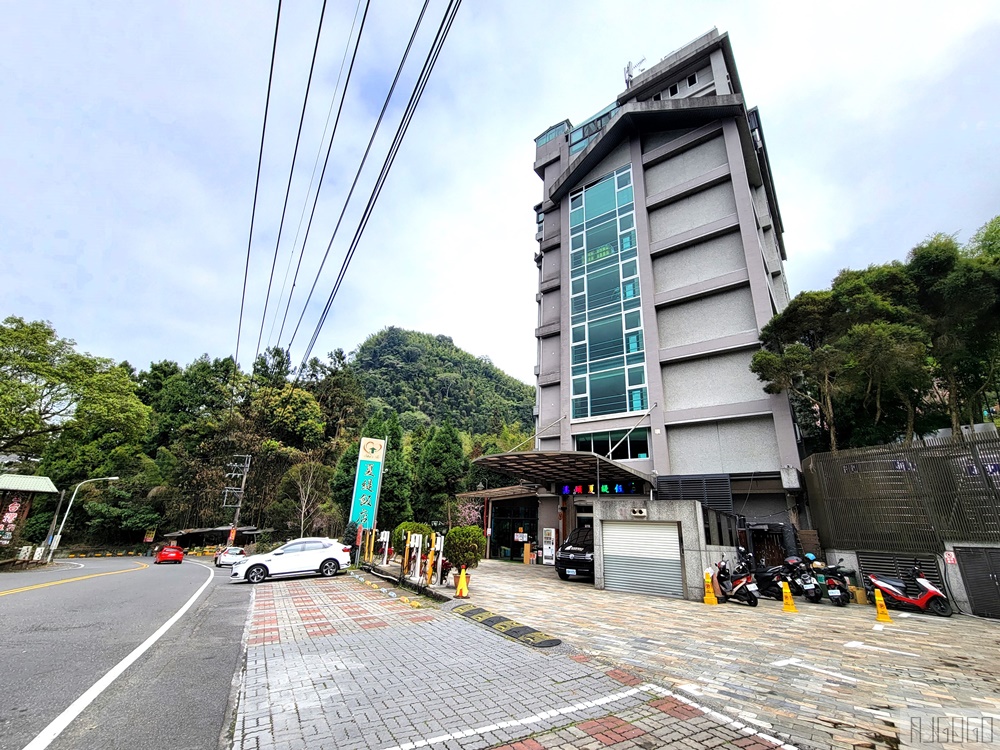 2026溪頭住宿 溪頭夏緹飯店 杉林溪住宿替代方案 四人房、早餐、停車場 南投住宿推薦
