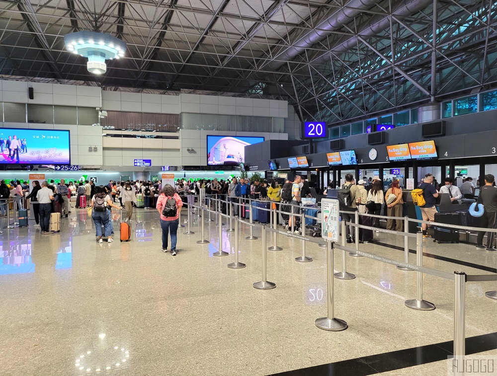 長榮航空 台北桃園-澳門 A321經濟艙飛機餐 開箱BR801/BR806