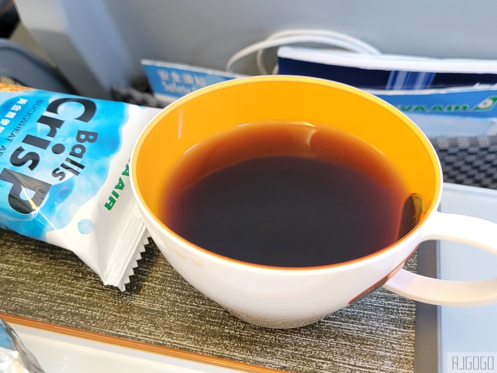 長榮航空 台北桃園-澳門 A321經濟艙飛機餐 開箱BR801/BR806