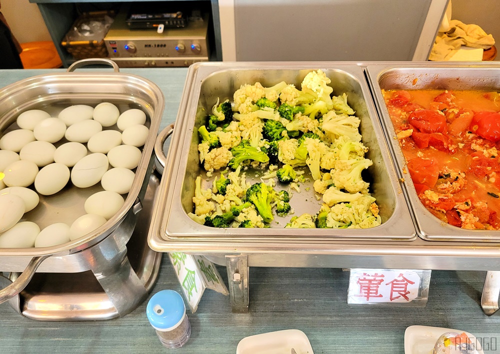 2026嘉義住宿 萬泰大飯店 停車場、早餐、標準雙人房 便宜嘉義飯店