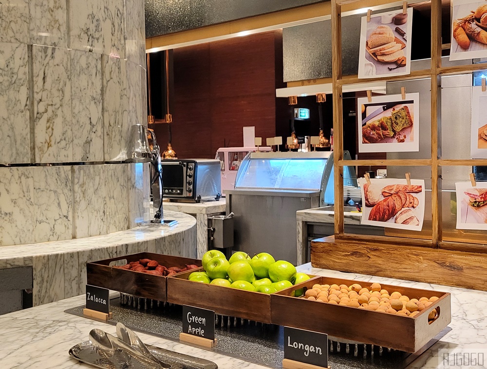 曼谷住宿 曼谷艾美酒店 早餐、晚餐吃到飽 最新食譜Latest Recipe全日餐廳