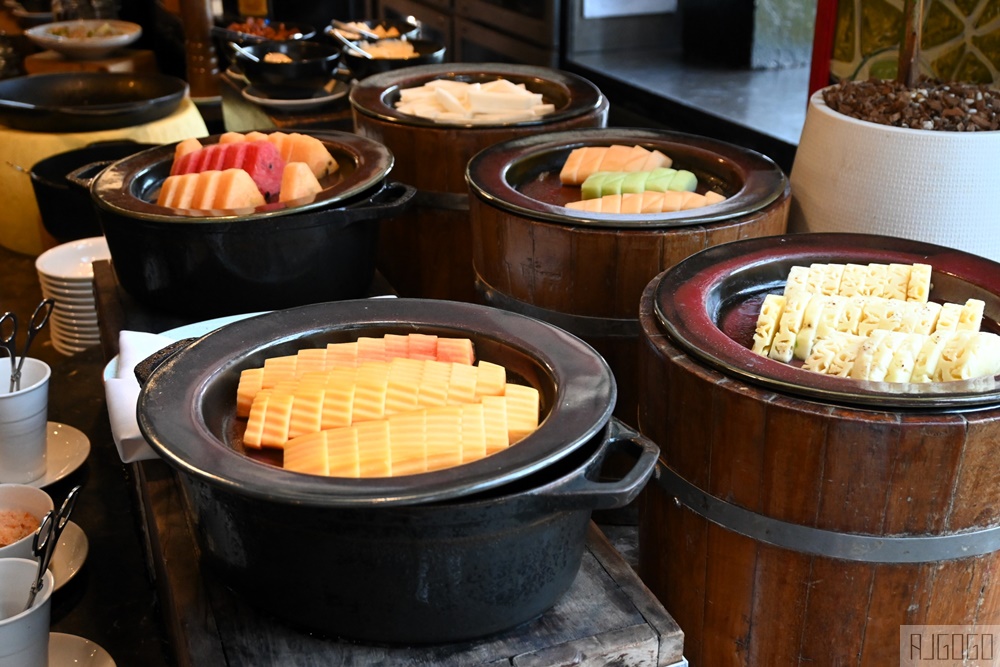 曼谷住宿 曼谷SO/酒店 曼谷吃到飽推薦 週日早午餐 帝王蟹腳、鵝肝吃到飽 REDOVEN升級版自助餐饗宴