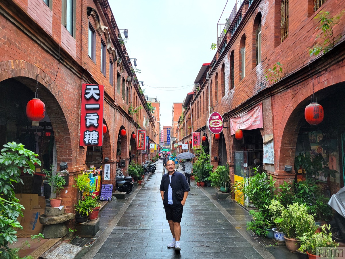 即時熱門文章：2026金門景點 模範街 洋式紅磚房復古街道 金門美食名產一條街 金門旅遊