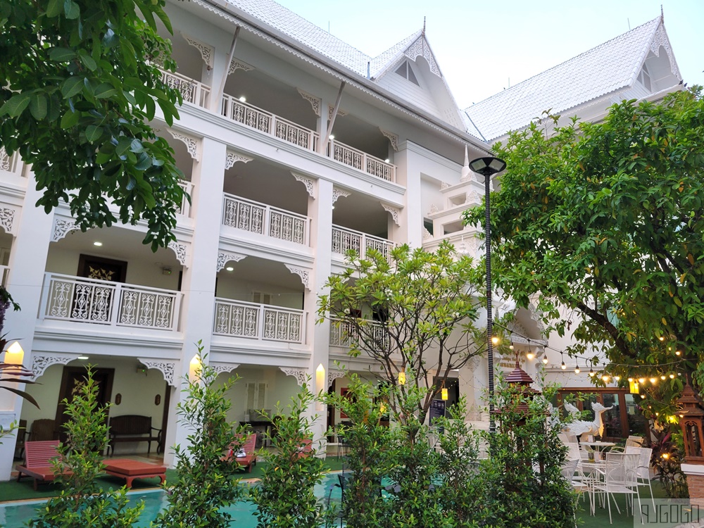 2026清邁自由行 清邁白色精品SPA飯店 古城外便宜飯店 雙人房、早餐
