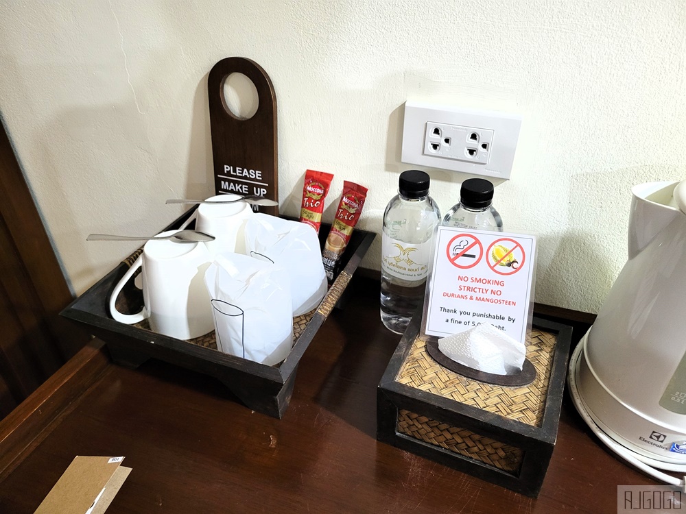 2026清邁自由行 清邁白色精品SPA飯店 古城外便宜飯店 雙人房、早餐
