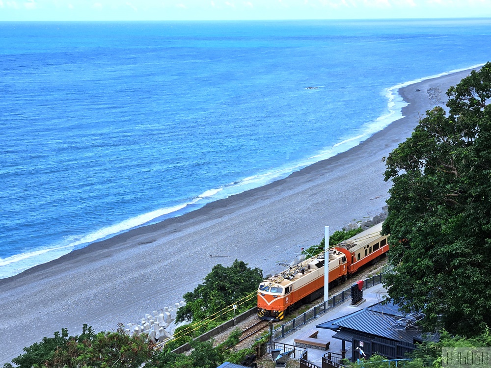 台東美食 向陽薪傳木工坊 多良車站上的海景咖啡廳 台東美食 向陽薪傳木工坊 多良車站上的海景咖啡廳