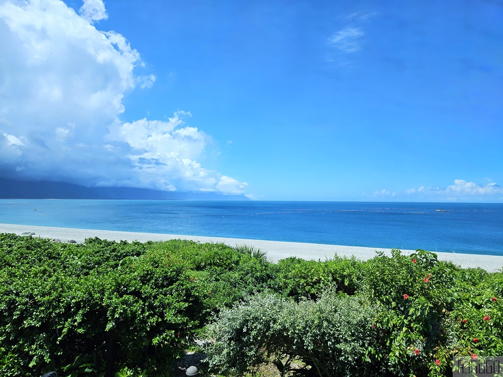 花蓮美食 原野牧場 七星潭海景咖啡廳 羊奶咖啡與羊奶吐司好吃