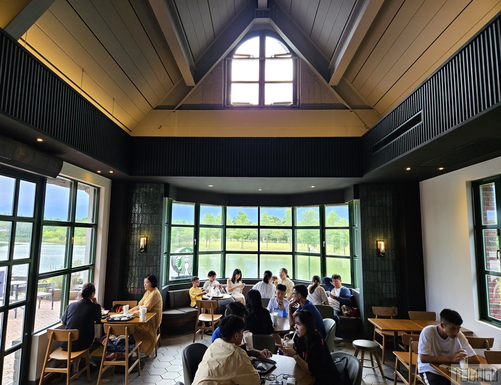 2026花蓮景點 花蓮理想星巴克 星巴克童話小屋夢幻咖啡莊園