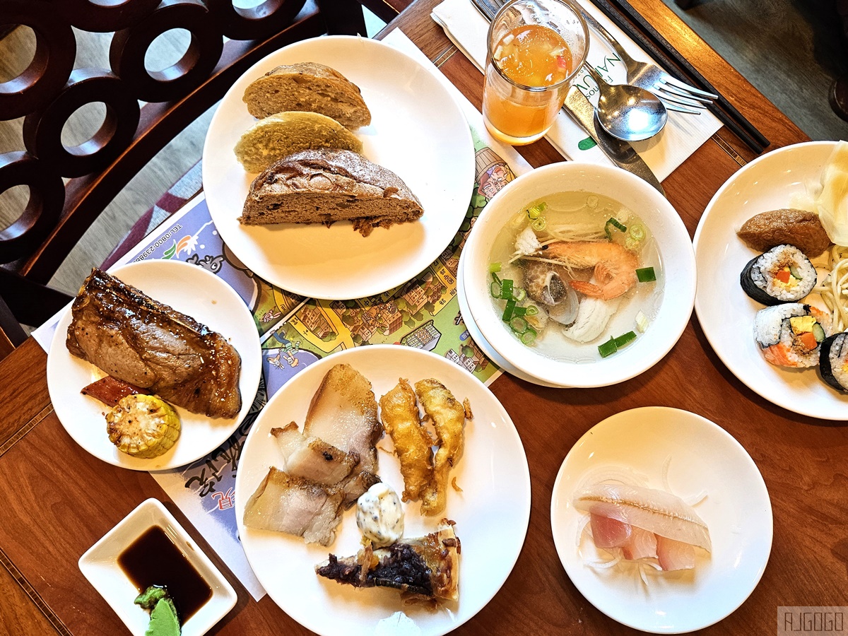 即時熱門文章：台東美食 娜路彎大酒店 中庭咖啡廳 平日晚餐吃到飽 台東旅遊推薦