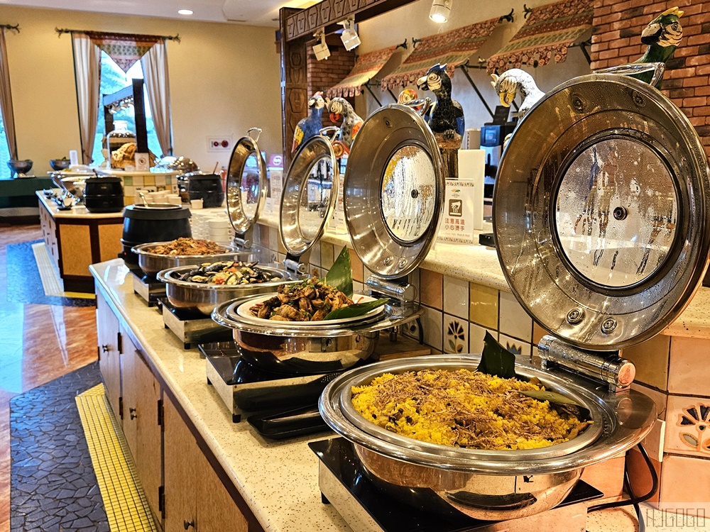 台東美食 娜路彎大酒店 中庭咖啡廳 平日晚餐吃到飽 台東旅遊推薦
