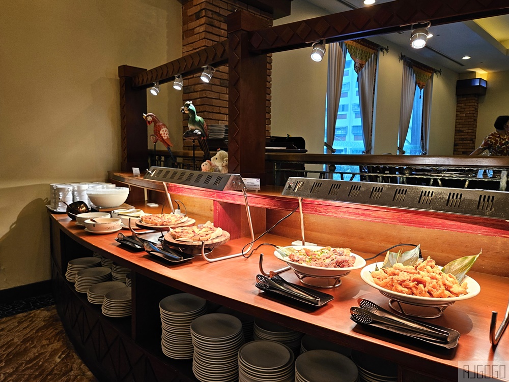 台東美食 娜路彎大酒店 中庭咖啡廳 平日晚餐吃到飽 台東旅遊推薦
