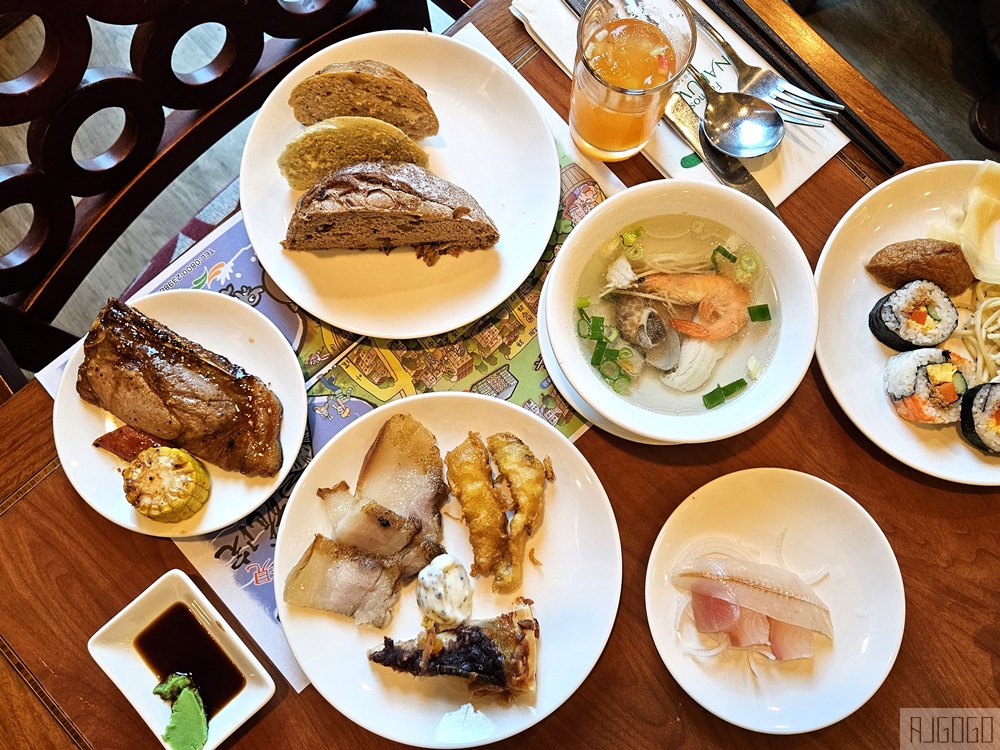 台東美食 娜路彎大酒店 中庭咖啡廳 平日晚餐吃到飽 台東旅遊推薦