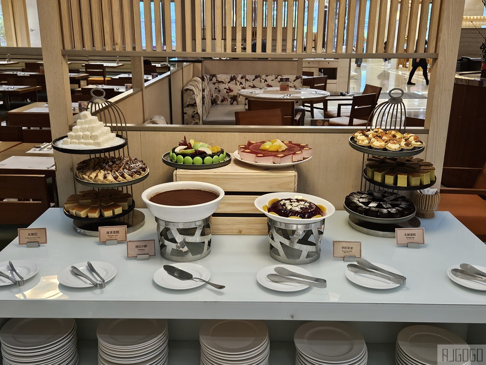 2026台東美食 知本世紀金聯酒店 四季西餐廳 晚餐吃到飽