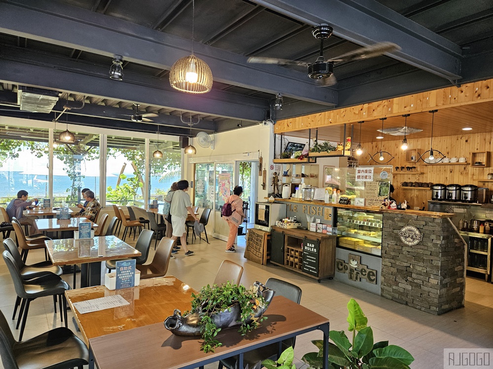 台東美食 小魚兒的家 台東海景咖啡廳 杉原海水浴場 台東美食 小魚兒的家 台東海景咖啡廳 杉原海水浴場