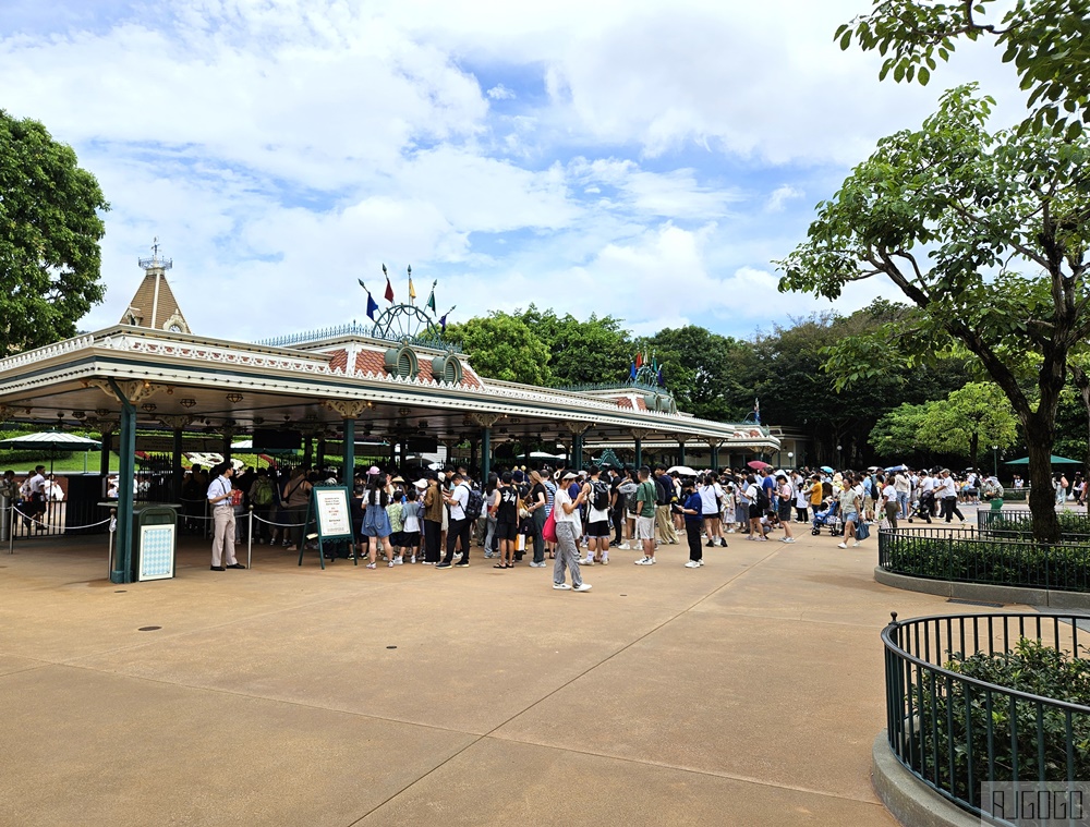 2026香港迪士尼冰雪奇緣新園區 香港迪士尼攻略 獅子王音樂劇與煙火一定要看