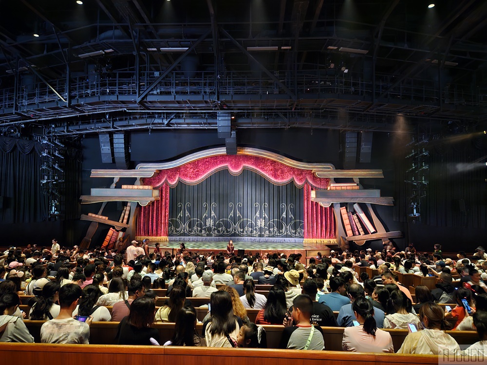 2026香港迪士尼冰雪奇緣新園區 香港迪士尼攻略 獅子王音樂劇與煙火一定要看