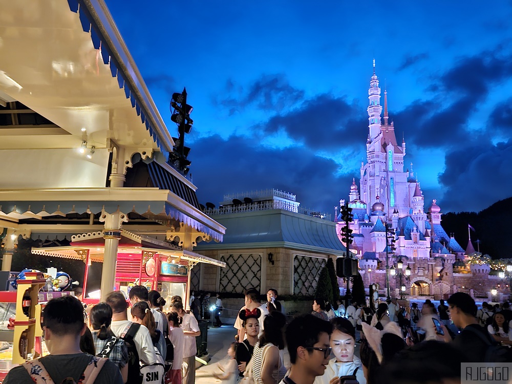 2026香港迪士尼冰雪奇緣新園區 香港迪士尼攻略 獅子王音樂劇與煙火一定要看