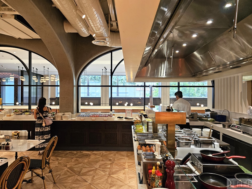 2026曼谷住宿 曼谷新浩中央酒店 單臥室套房、無邊際泳池、早餐 泰國旅遊推薦 2026曼谷住宿 曼谷新浩中央酒店 單臥室套房、無邊際泳池、早餐 泰國旅遊推薦