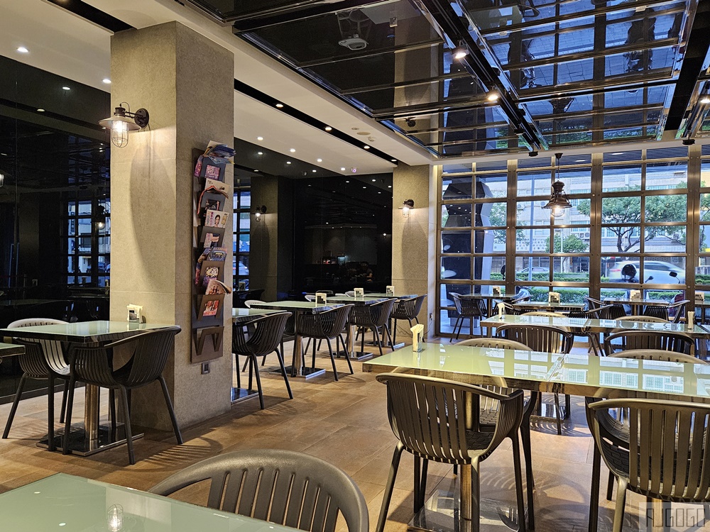 2026高雄住宿 高雄御宿商旅博愛館 早餐、下午茶、停車場 高雄飯店推薦