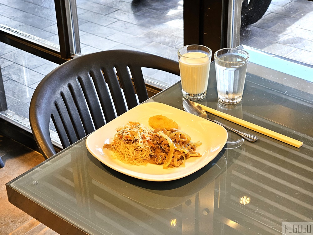 2026高雄住宿 高雄御宿商旅博愛館 早餐、下午茶、停車場 高雄飯店推薦