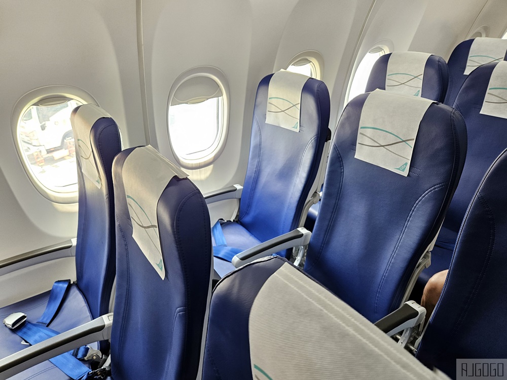 大灣區航空 台北桃園TPE-香港HKG 飛行報告 經濟艙飛機餐 大灣區航空評價