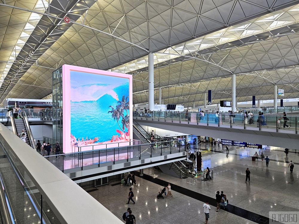 大灣區航空 台北桃園TPE-香港HKG 飛行報告 經濟艙飛機餐 大灣區航空評價