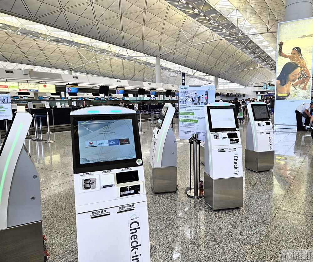大灣區航空 台北桃園TPE-香港HKG 飛行報告 經濟艙飛機餐 大灣區航空評價