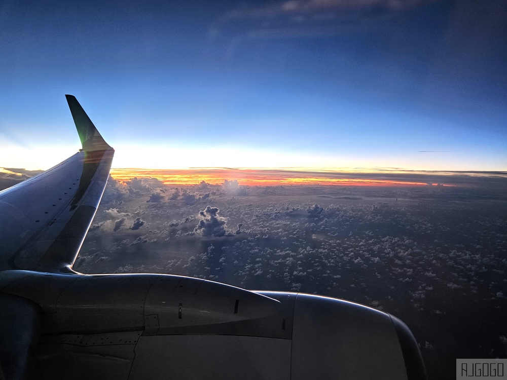 大灣區航空 台北桃園TPE-香港HKG 飛行報告 經濟艙飛機餐 大灣區航空評價