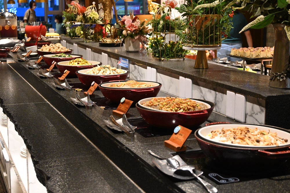 2026高雄素食吃到飽 蔬食百匯 高雄美食 平日晚餐 捷絲旅高雄站前館