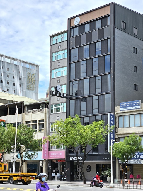 2026高雄住宿 河堤漫旅站前館 高雄車站 高雄飯店推薦 早餐、下午茶、停車場